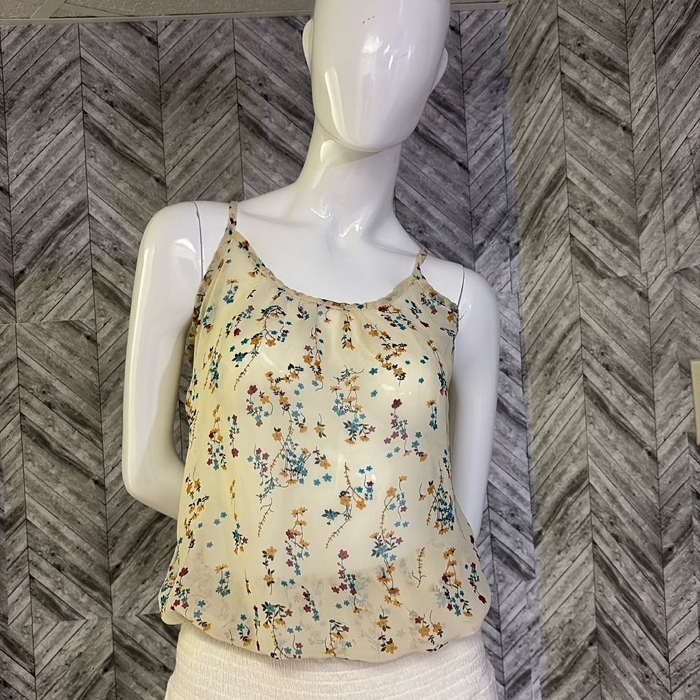 Papaya Cream Floral sheer spaghetti strap Top, back lace size small